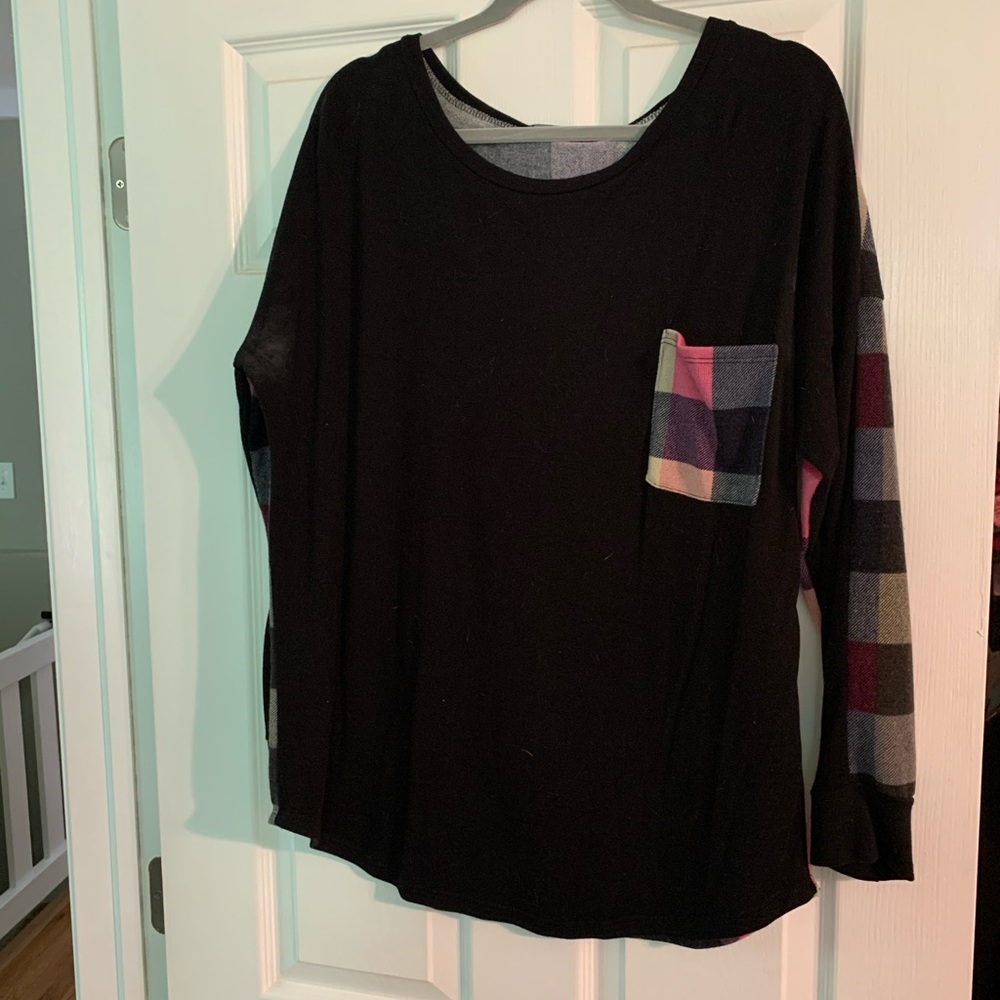 Light weight sweater